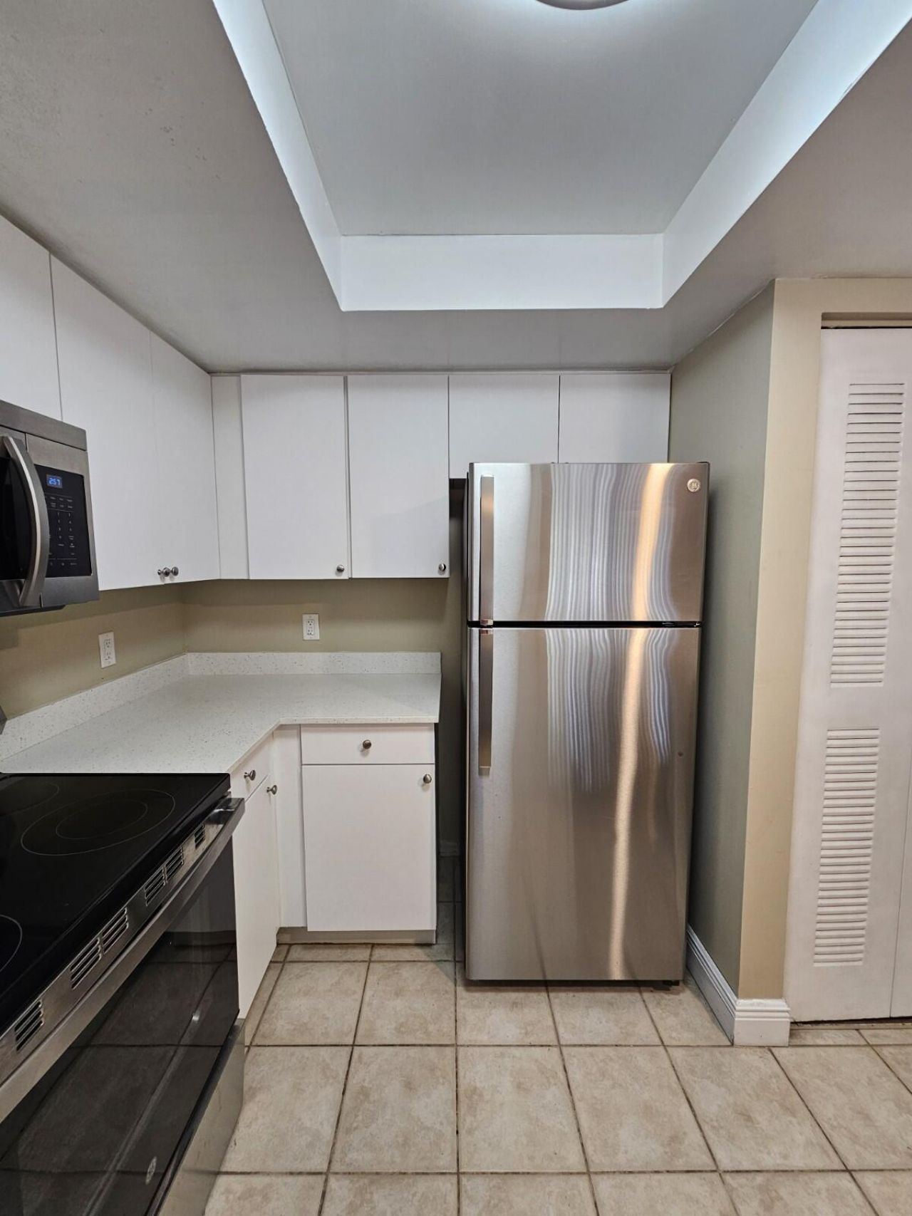 4191 N Haverhill Road, Unit 408, West Palm Beach, FL 33417 Photo