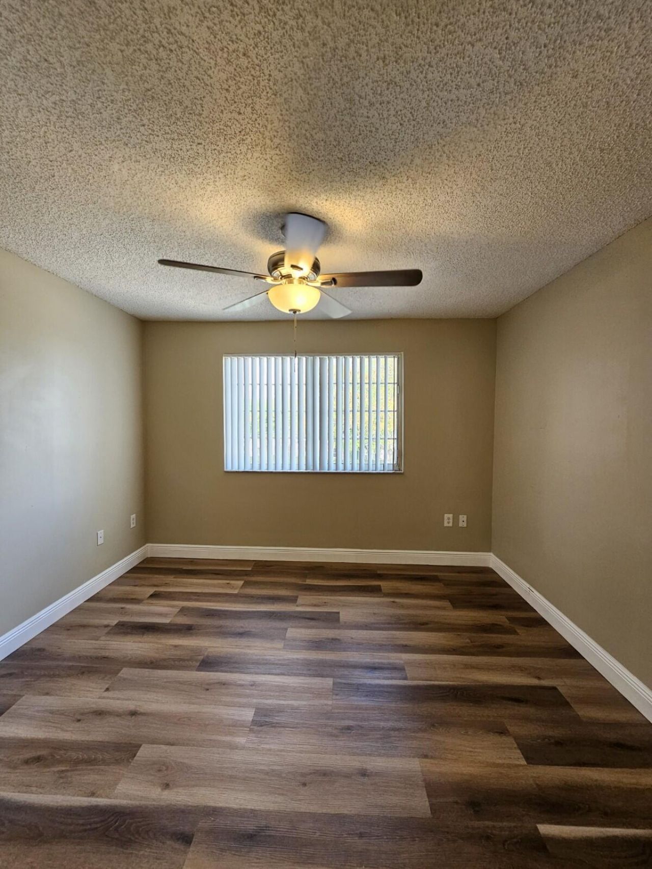 4191 N Haverhill Road, Unit 408, West Palm Beach, FL 33417 Photo