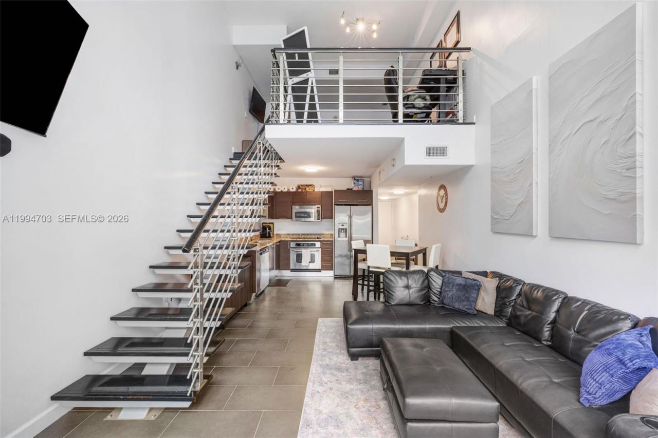 41 SE 5th St, Unit 1306, Miami, FL 33131 Photo