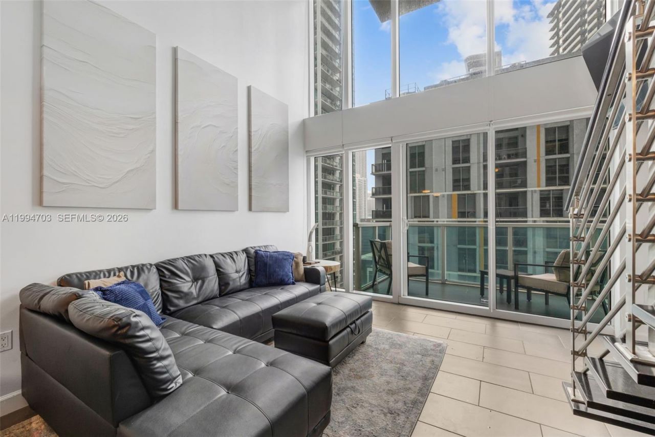 41 SE 5th St, Unit 1306, Miami, FL 33131 Photo