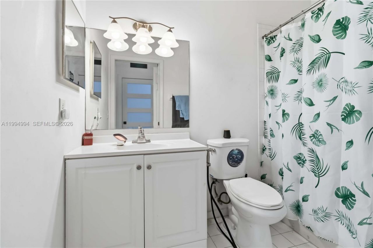 64 SW 15th Ter, Homestead, FL 33030 Photo