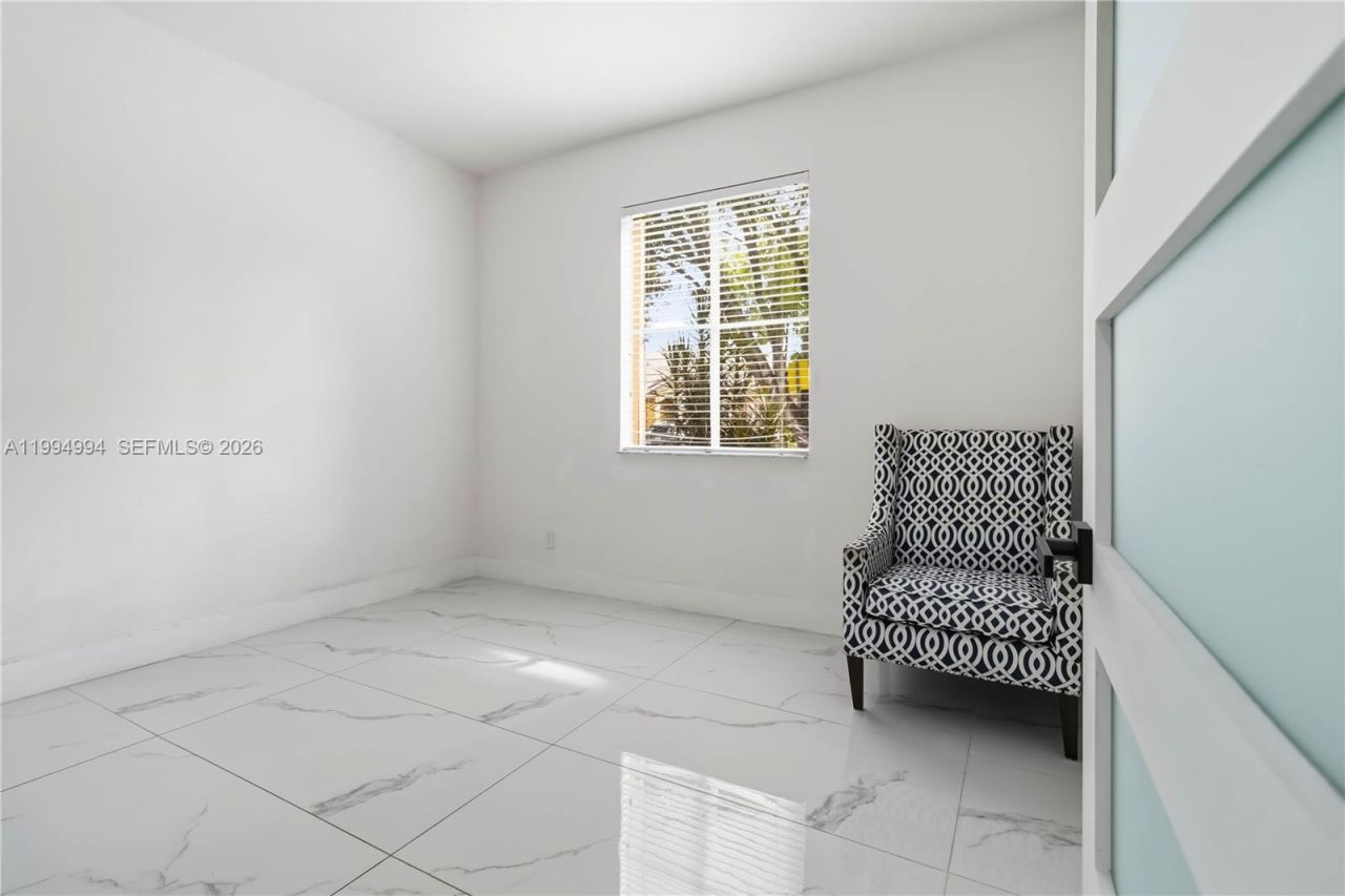 64 SW 15th Ter, Homestead, FL 33030 Photo
