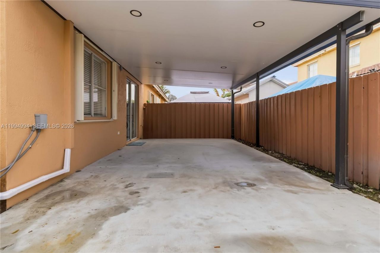 64 SW 15th Ter, Homestead, FL 33030 Photo