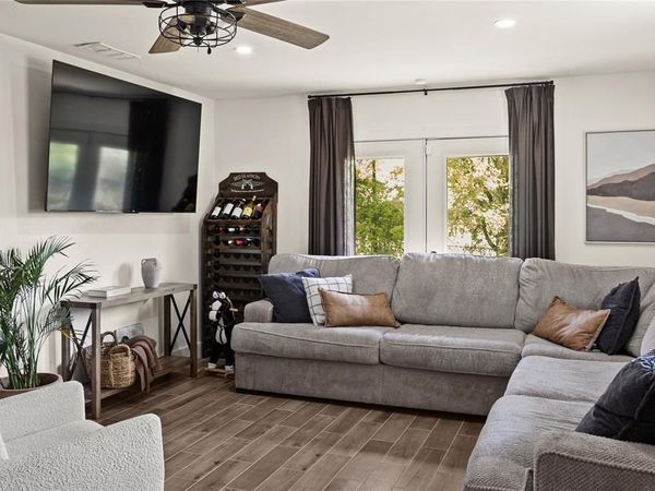 2648 Fm-2152 , Mount Pleasant, TX 75455