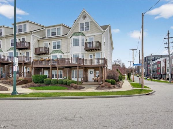 6943 Father Caruso Drive , Cleveland, OH 44102