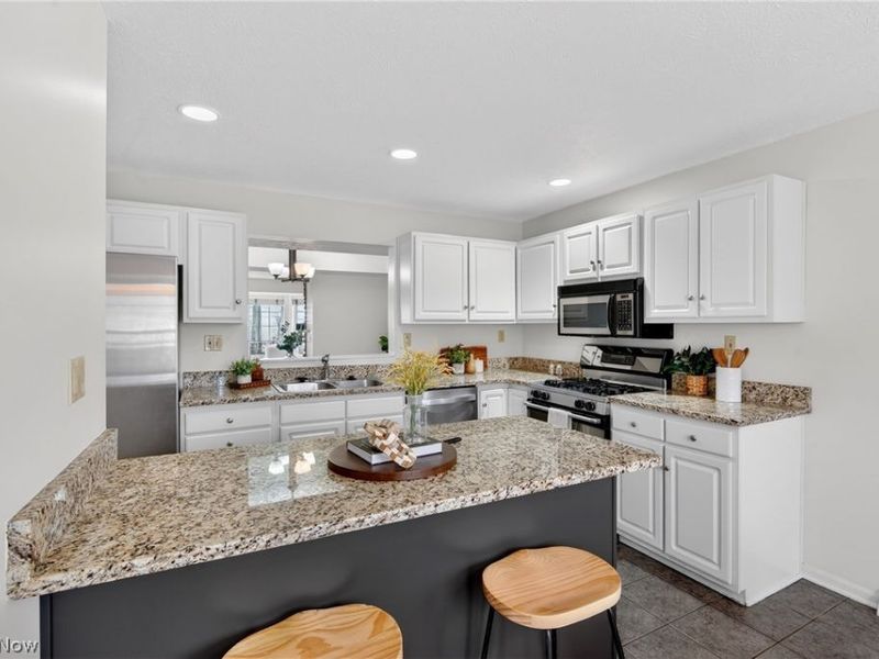 6943 Father Caruso Drive, Cleveland, OH 44102 Photo 11