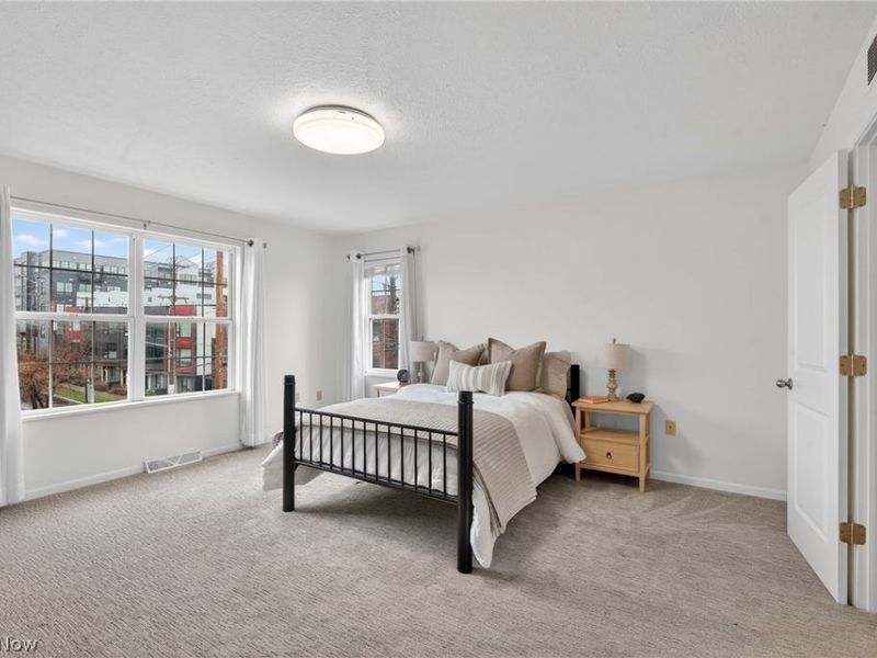 6943 Father Caruso Drive, Cleveland, OH 44102 Photo 35