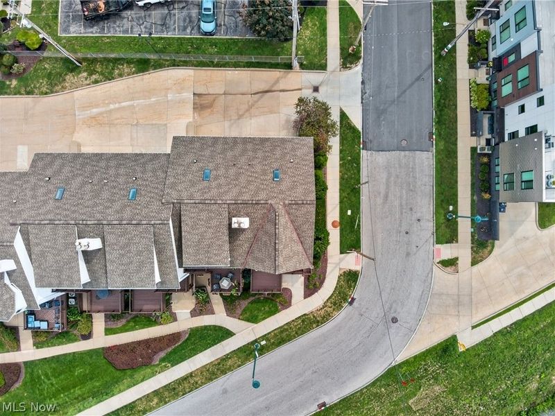 6943 Father Caruso Drive, Cleveland, OH 44102 Photo 4