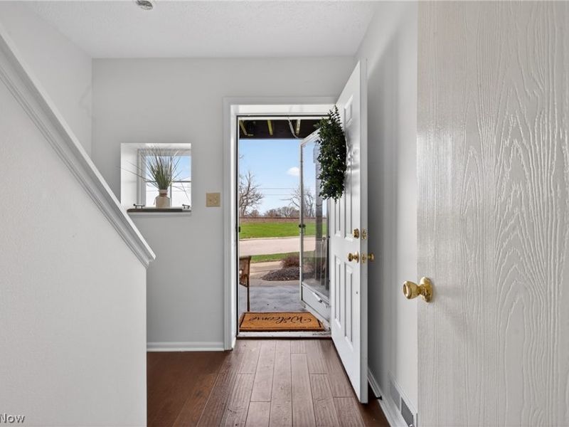 6943 Father Caruso Drive, Cleveland, OH 44102 Photo 4