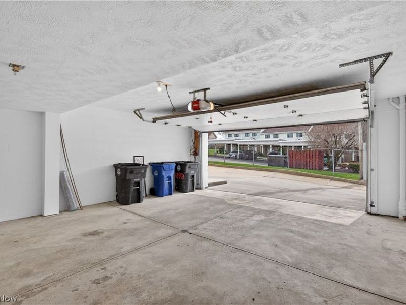 6943 Father Caruso Drive, Cleveland, OH 44102 Photo 42