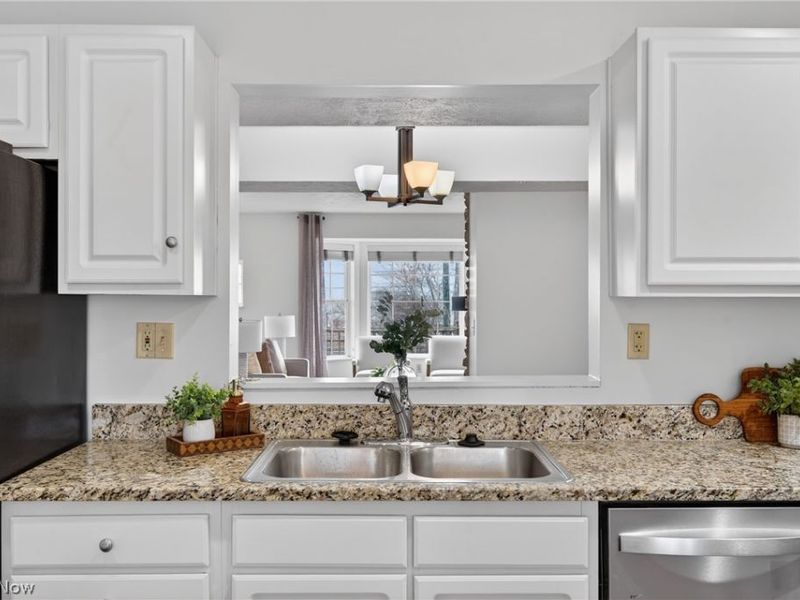 6943 Father Caruso Drive, Cleveland, OH 44102 Photo 7