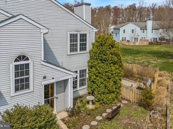 107 CAROUSEL CIRCLE , DOYLESTOWN, PA 18901