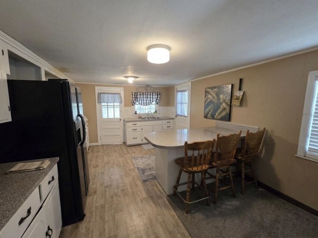 98 Old Cemetary Rd. Photo 6