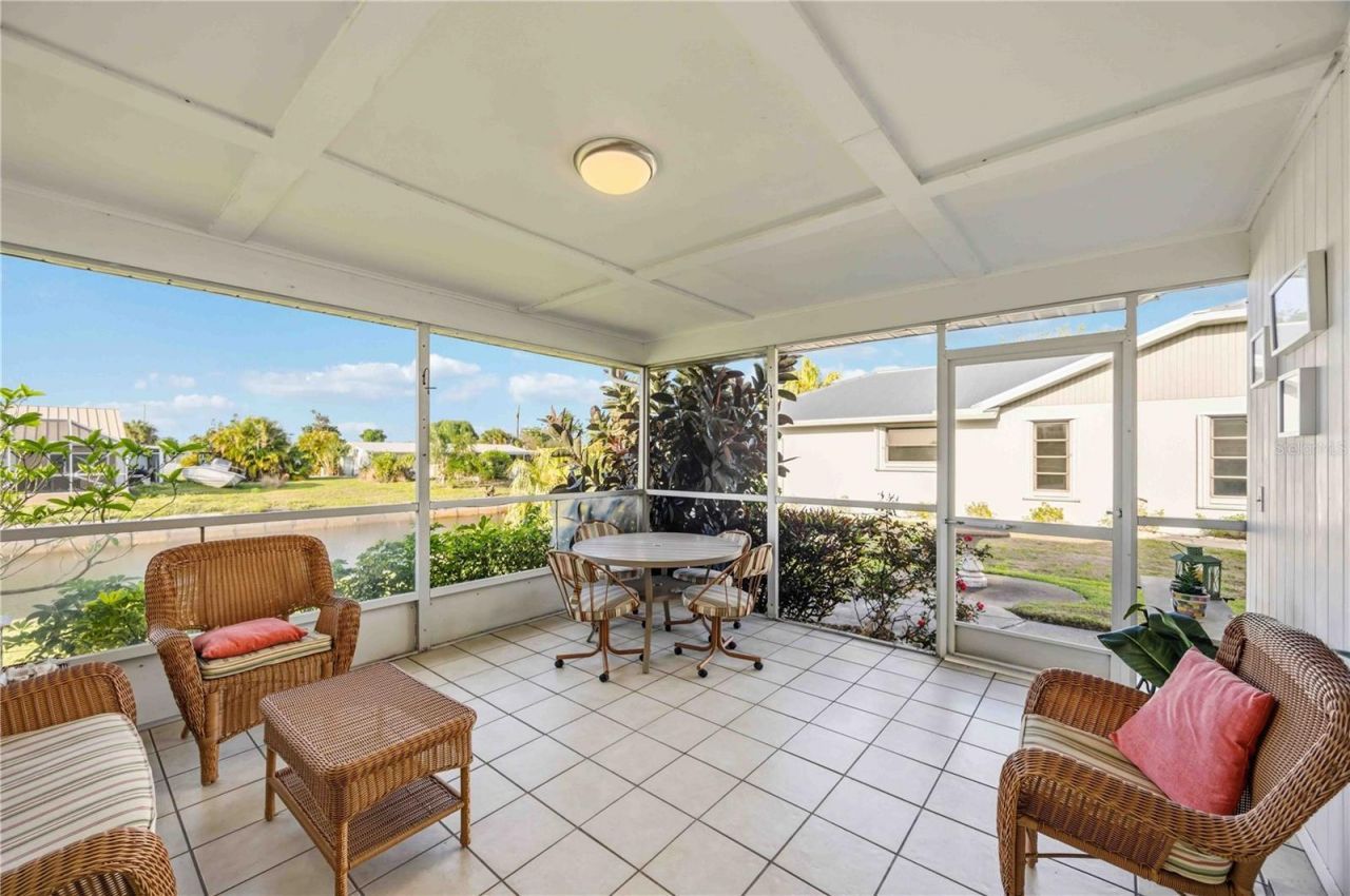 886 E 4th Street, Englewood, FL 34223 Photo