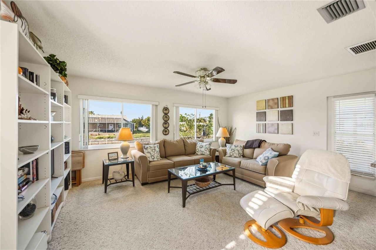 886 E 4th Street, Englewood, FL 34223 Photo