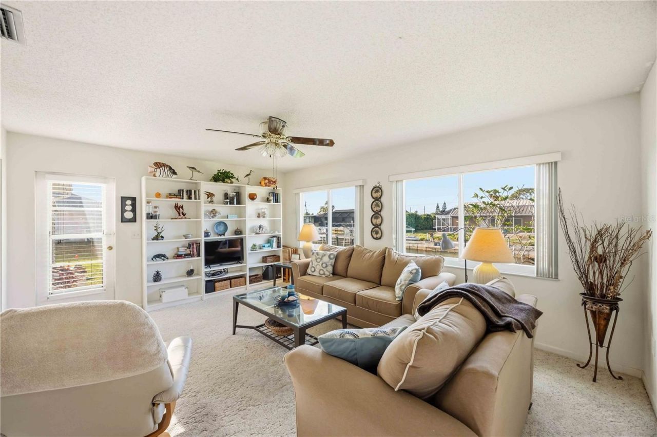 886 E 4th Street, Englewood, FL 34223 Photo