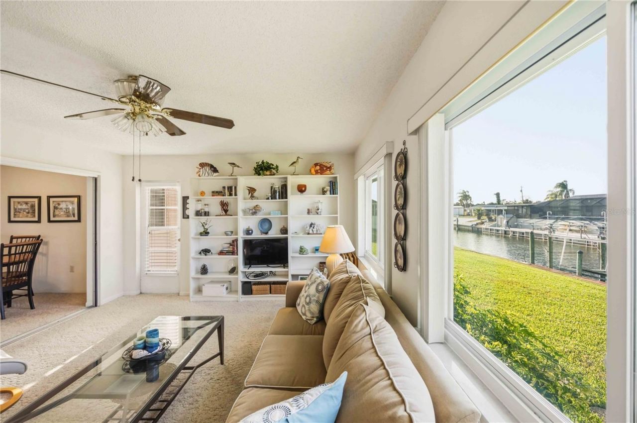 886 E 4th Street, Englewood, FL 34223 Photo