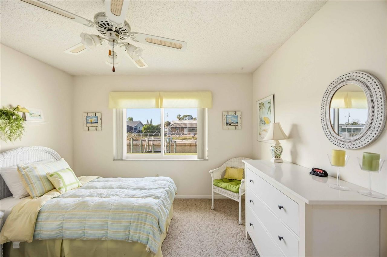 886 E 4th Street, Englewood, FL 34223 Photo