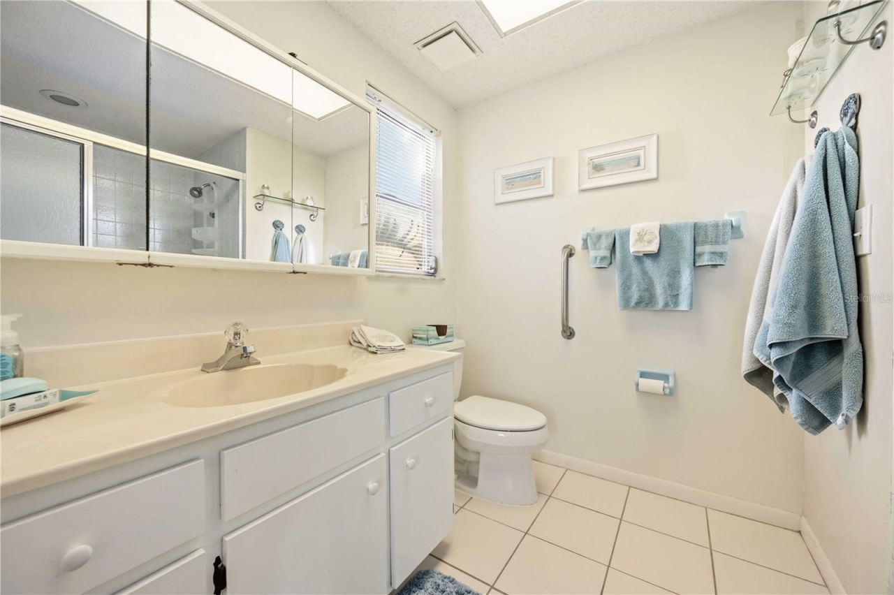 886 E 4th Street, Englewood, FL 34223 Photo