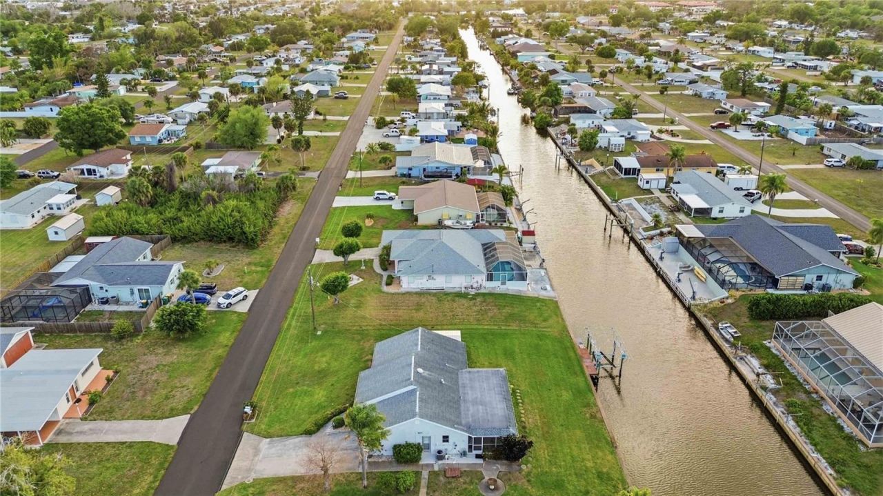 886 E 4th Street, Englewood, FL 34223 Photo