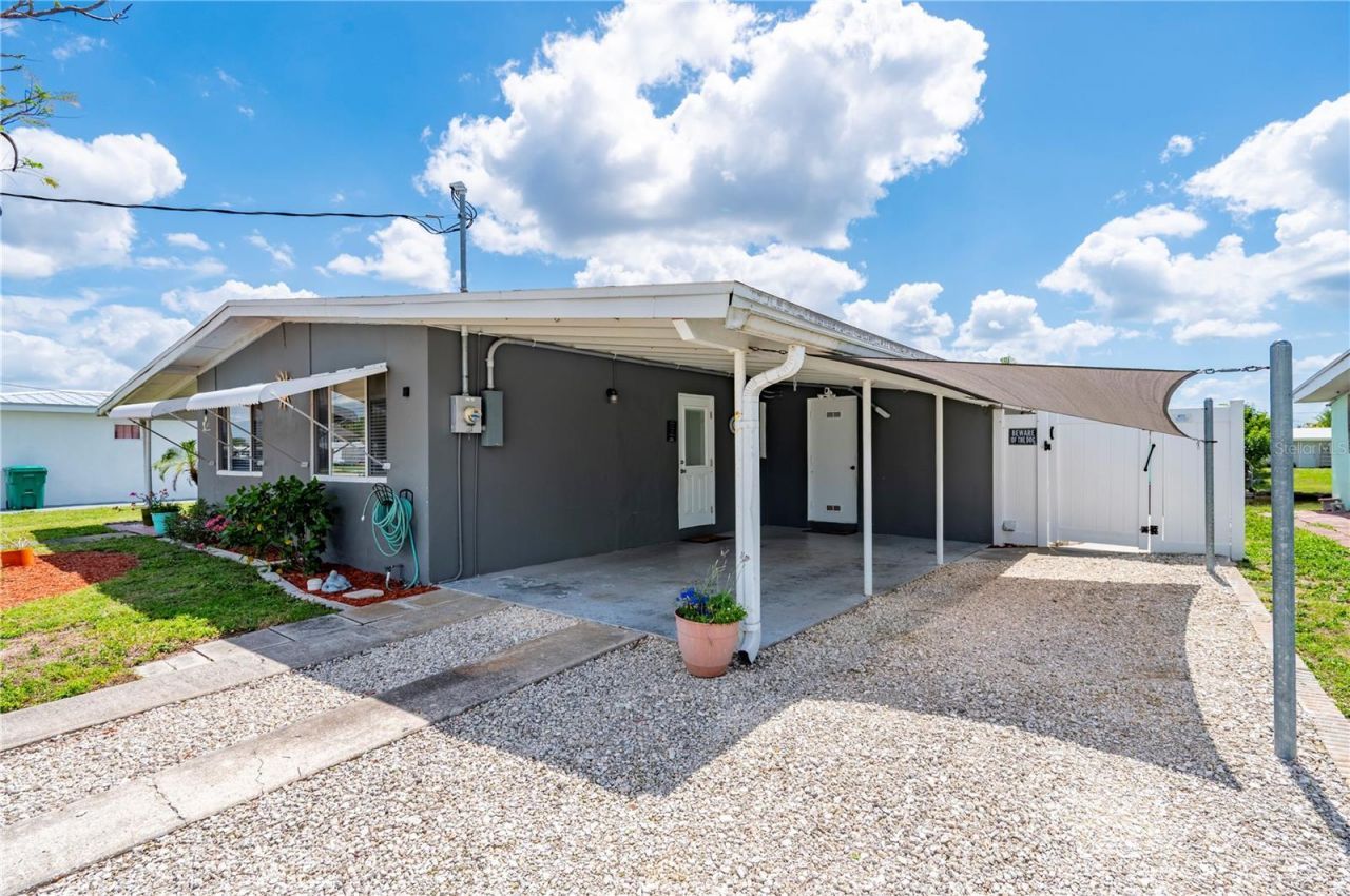 671 Sharon Circle, Port Charlotte, FL 33952 Photo