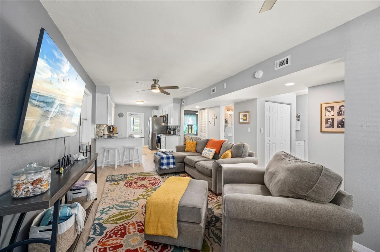 671 Sharon Circle, Port Charlotte, FL 33952 Photo