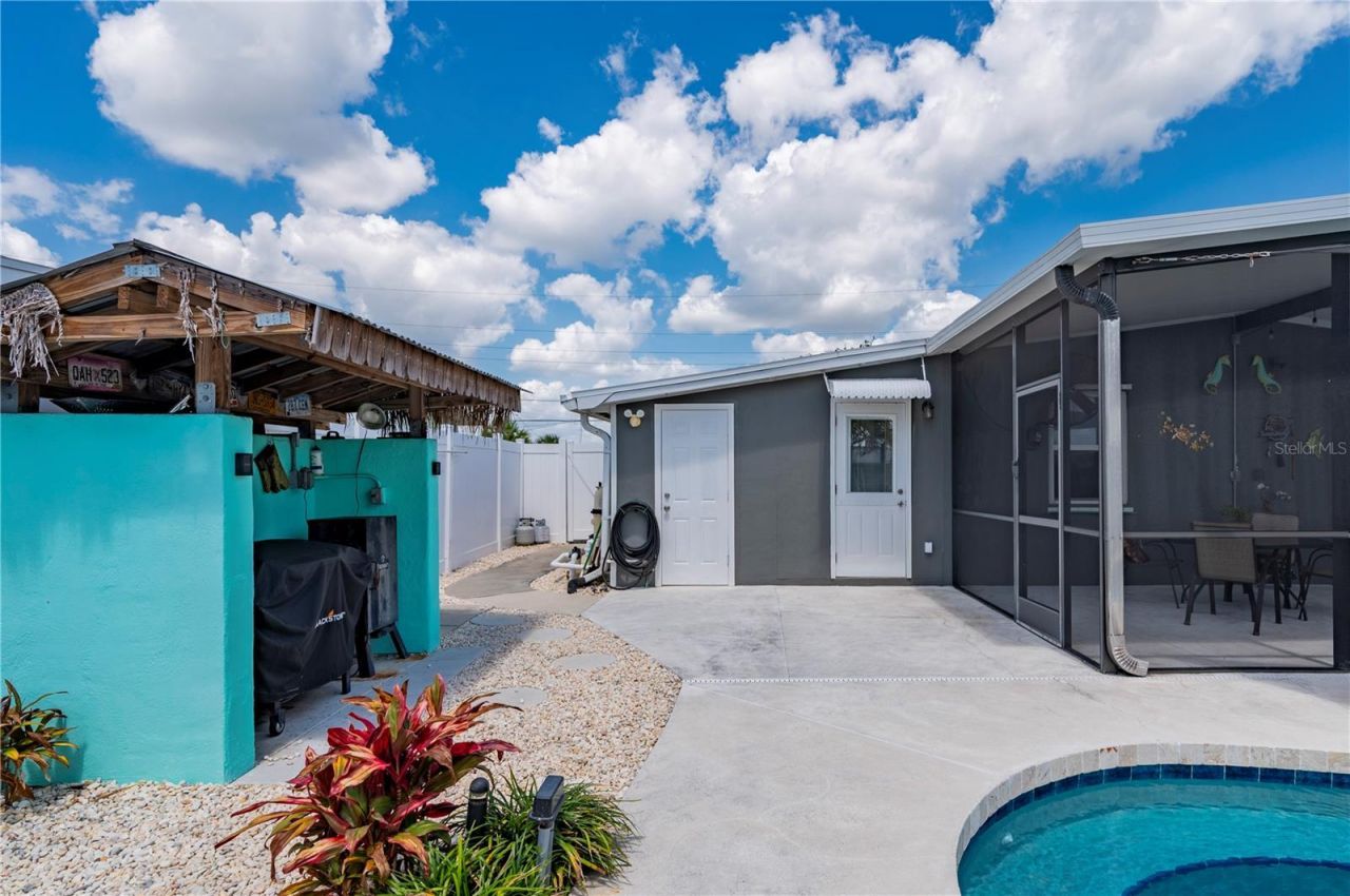 671 Sharon Circle, Port Charlotte, FL 33952 Photo