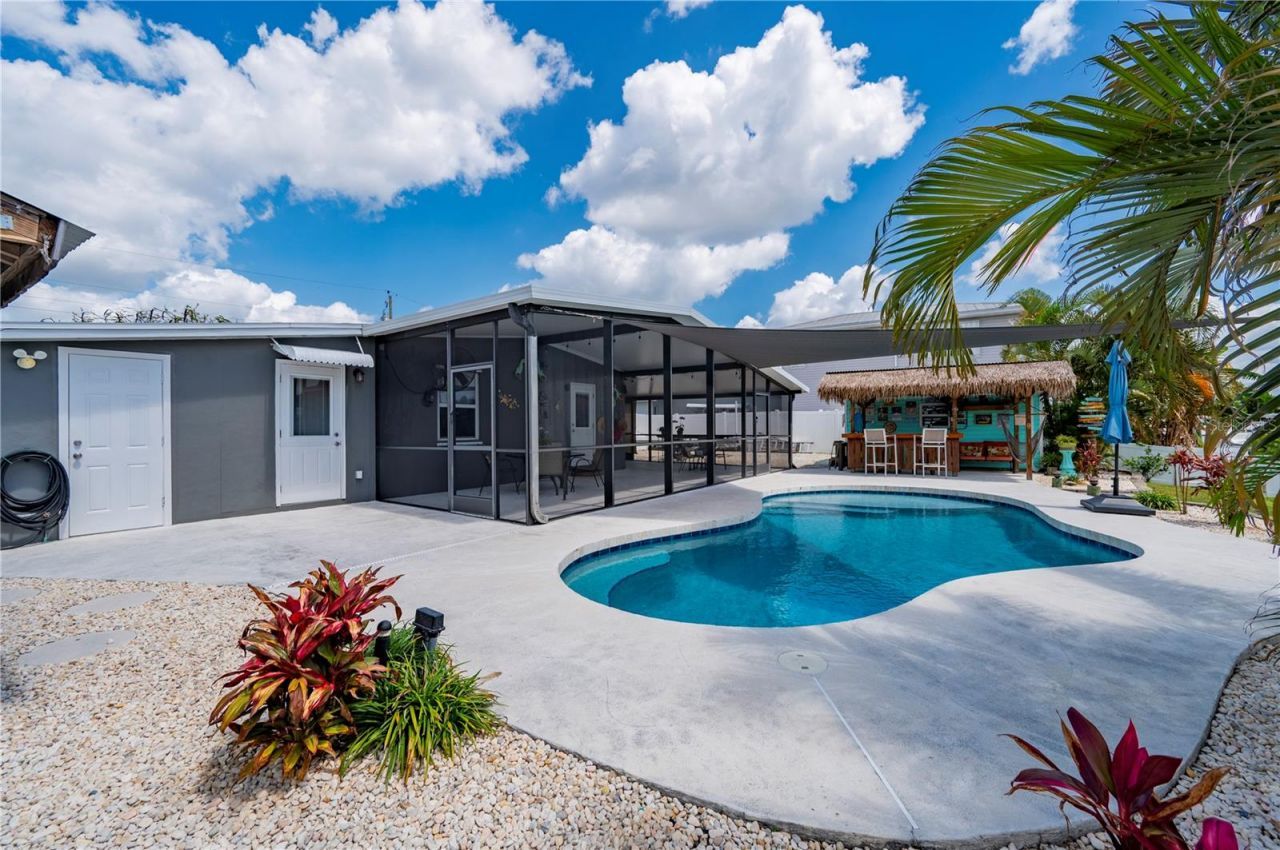 671 Sharon Circle, Port Charlotte, FL 33952 Photo