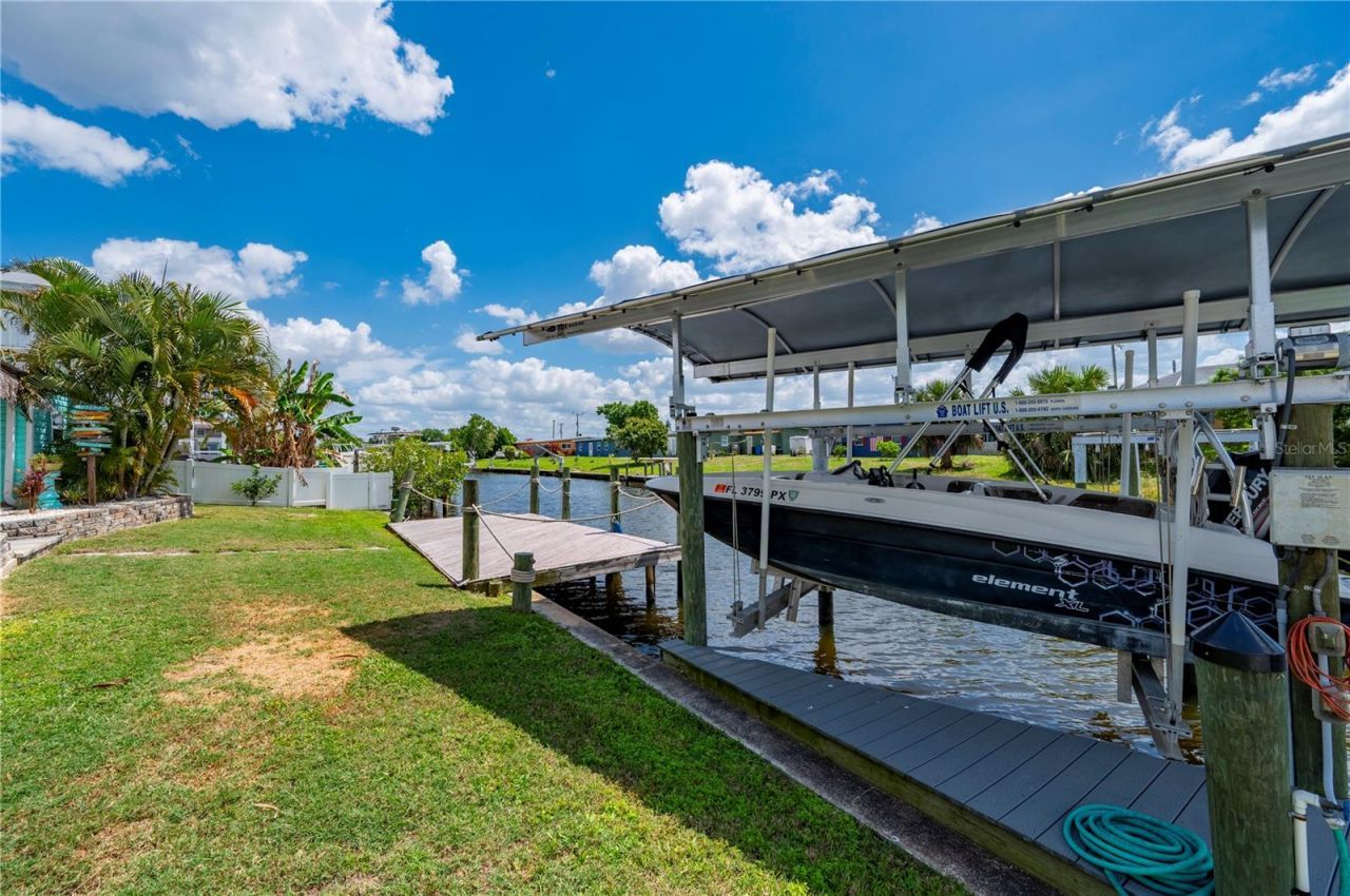 671 Sharon Circle, Port Charlotte, FL 33952 Photo