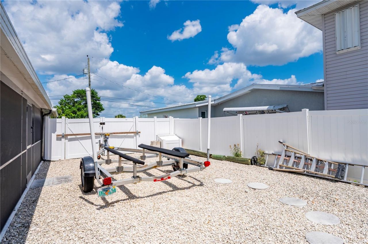 671 Sharon Circle, Port Charlotte, FL 33952 Photo