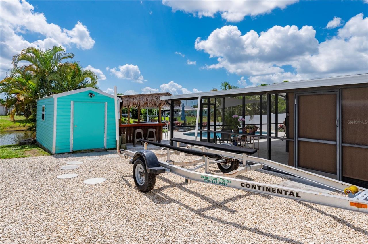 671 Sharon Circle, Port Charlotte, FL 33952 Photo