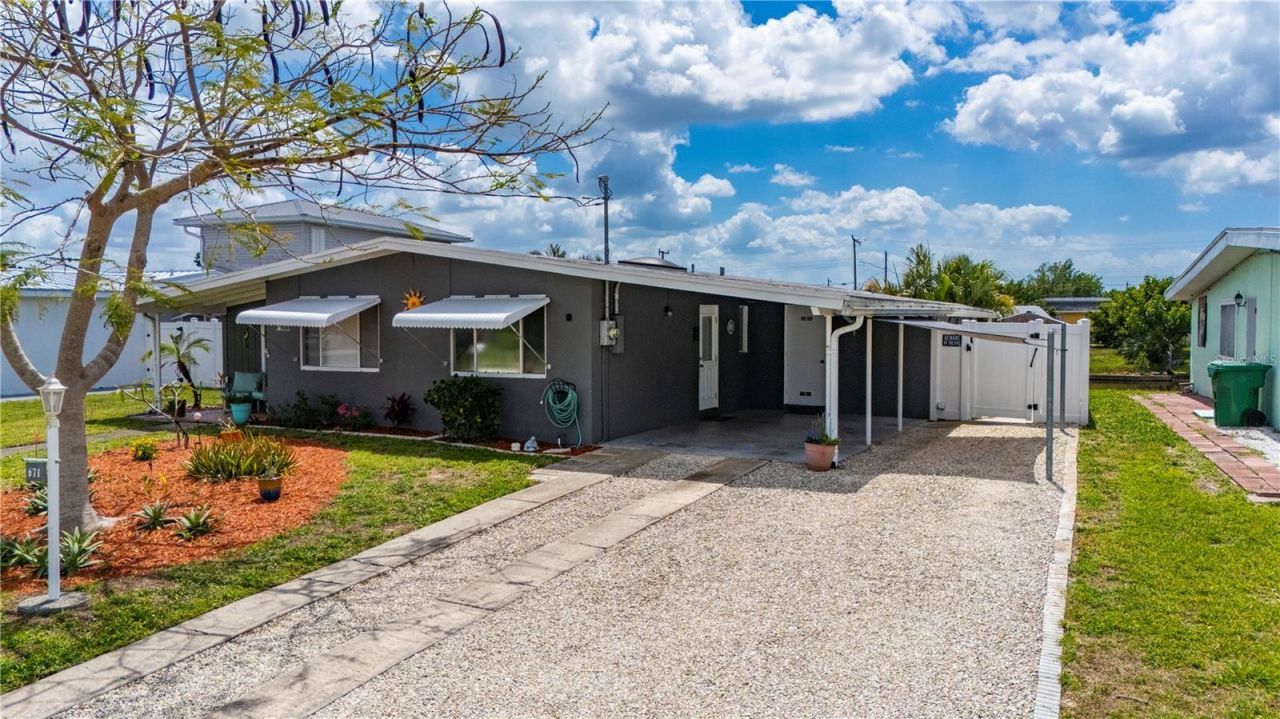671 Sharon Circle, Port Charlotte, FL 33952 Photo