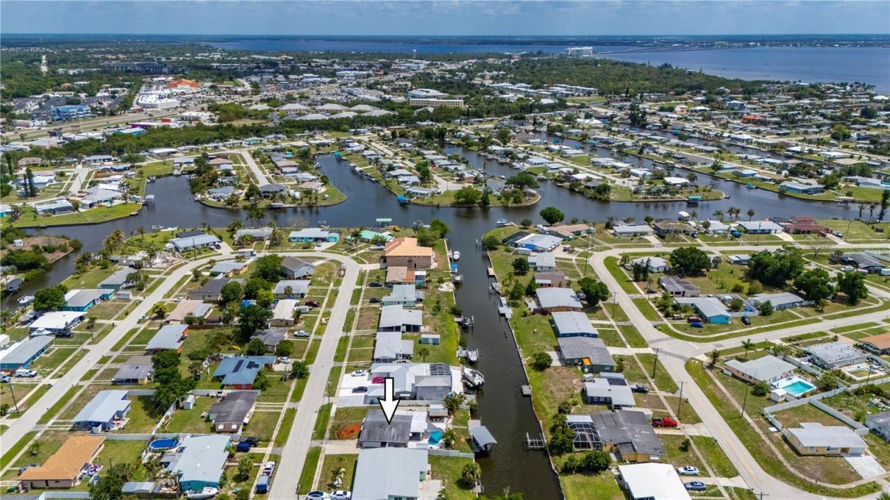 671 Sharon Circle, Port Charlotte, FL 33952 Photo