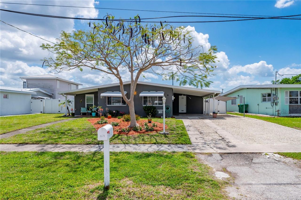 671 Sharon Circle, Port Charlotte, FL 33952 Photo