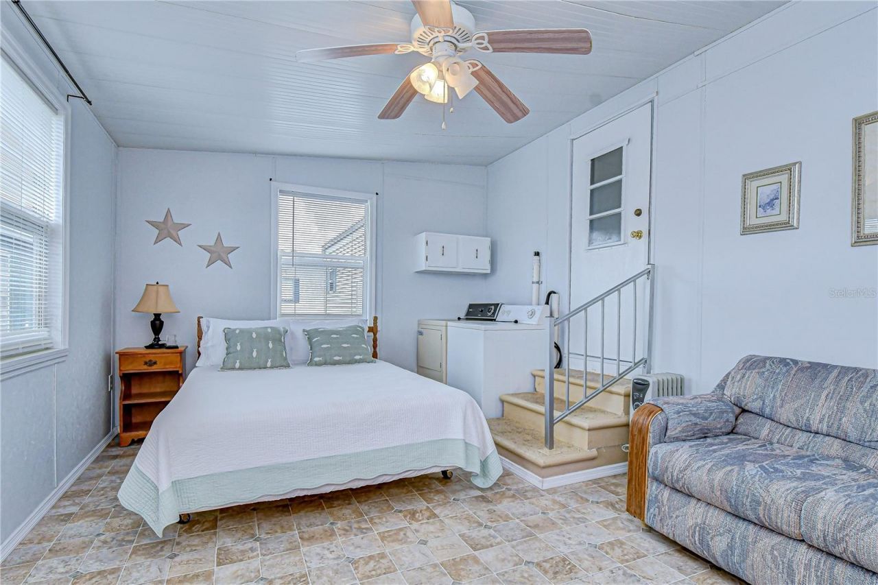 38634 Lansing Avenue , Zephyrhills, FL 33542 Photo