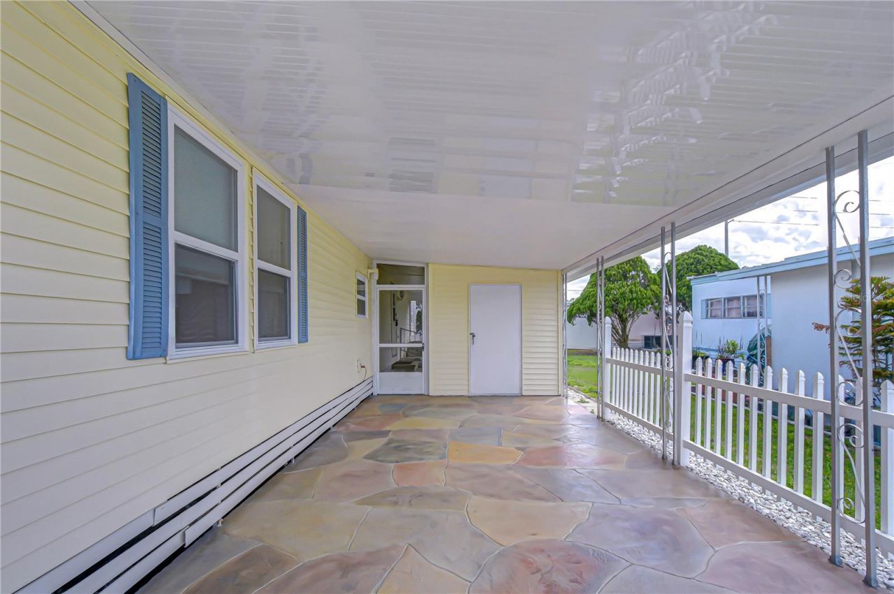 38634 Lansing Avenue , Zephyrhills, FL 33542 Photo