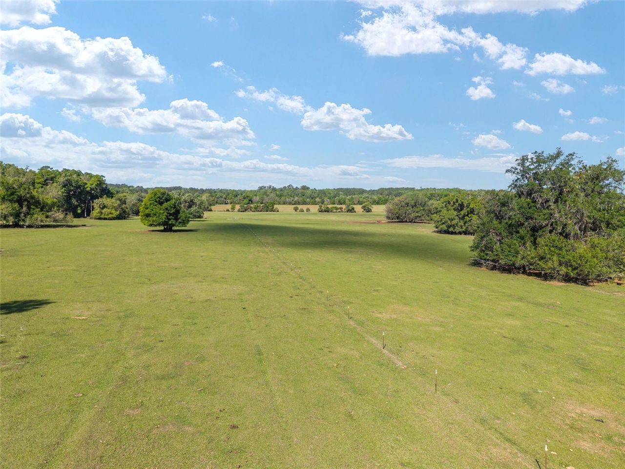 6405 NW 165th Street , Reddick, FL 32686 Photo