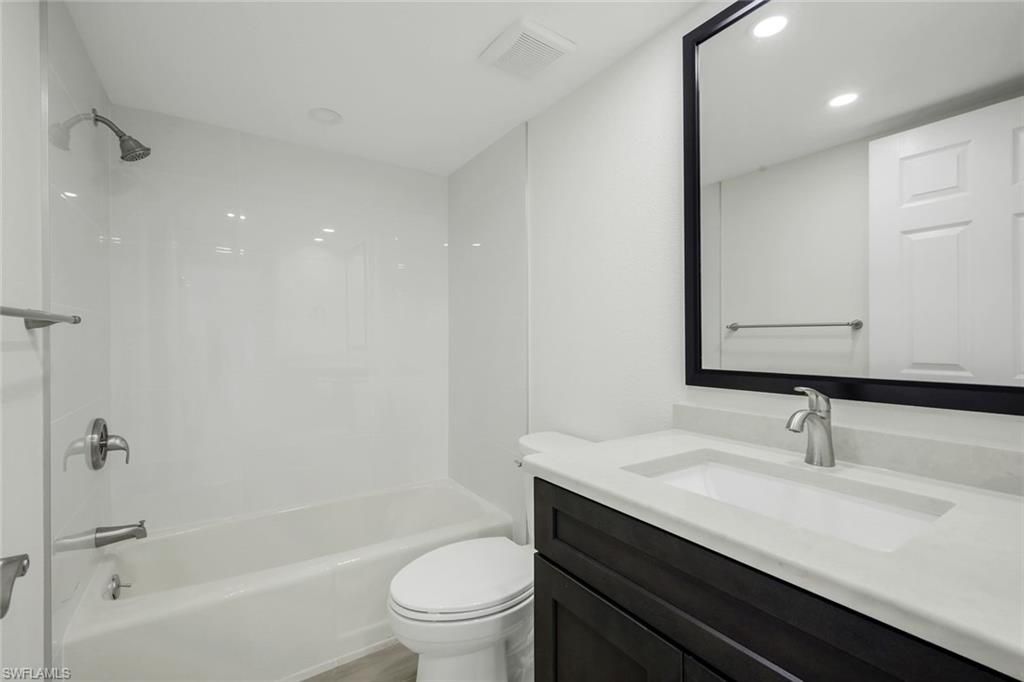 15011 Punta Rassa Rd, Unit 403, Fort Myers, FL 33908 Photo
