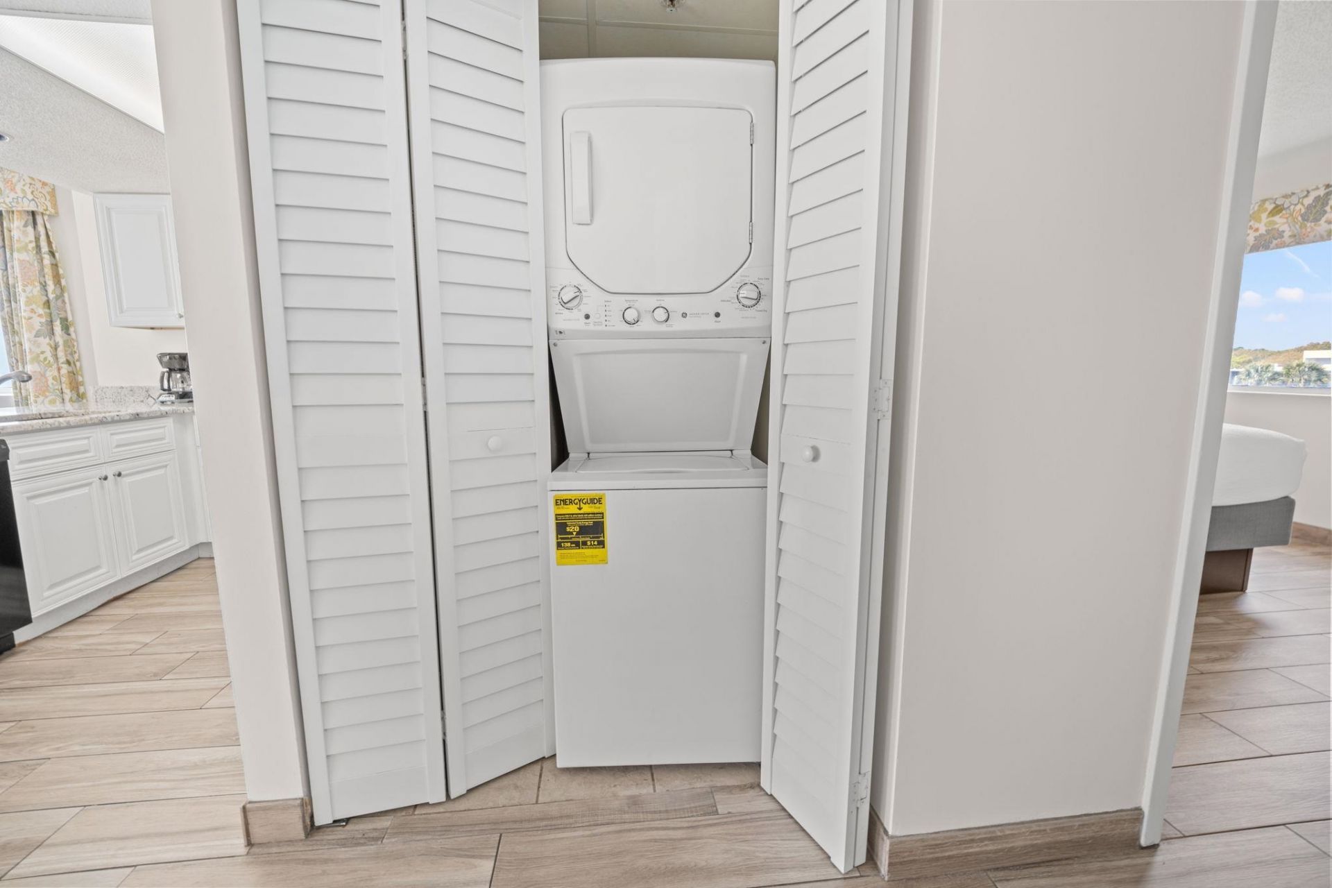 2000 N Ocean Blvd.  Photo 20