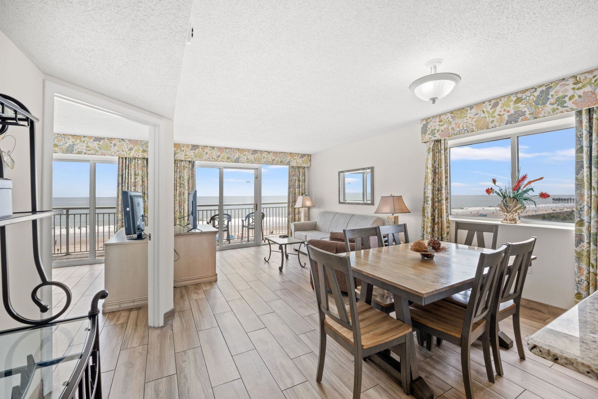 2000 N Ocean Blvd.  Photo 4