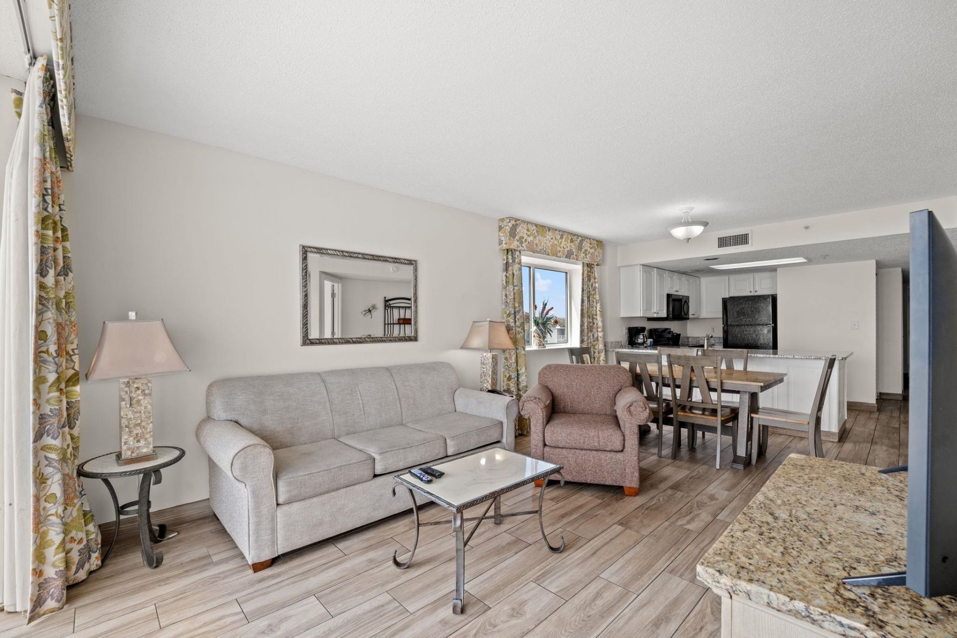 2000 N Ocean Blvd.  Photo 7