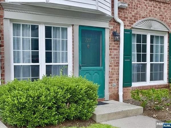 727 Pepperidge Road, MAHWAH, NJ 07430