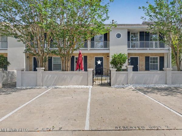 105 Demontluzin Avenue, Bay Saint Louis, MS 39520