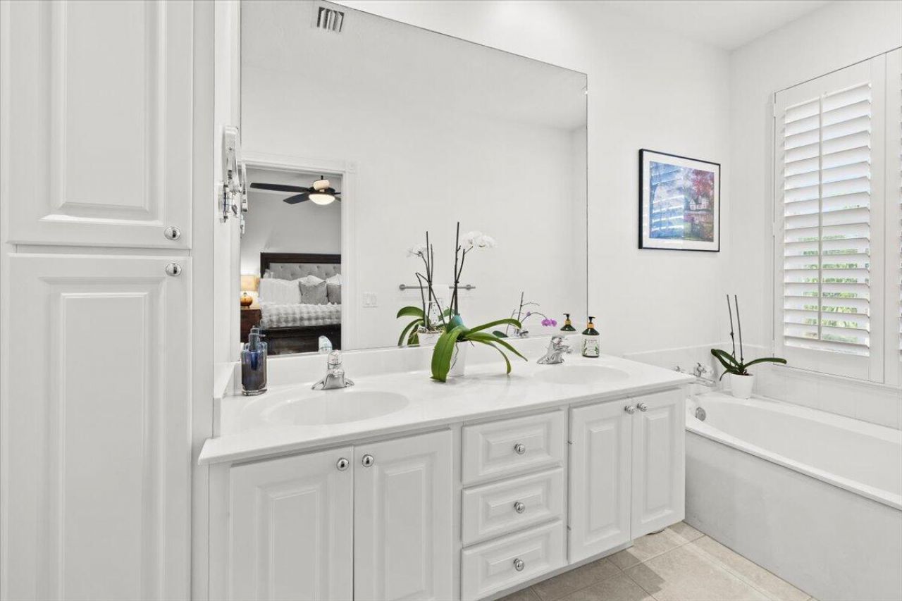 142 Santa Barbara Way, Palm Beach Gardens, FL 33410 Photo