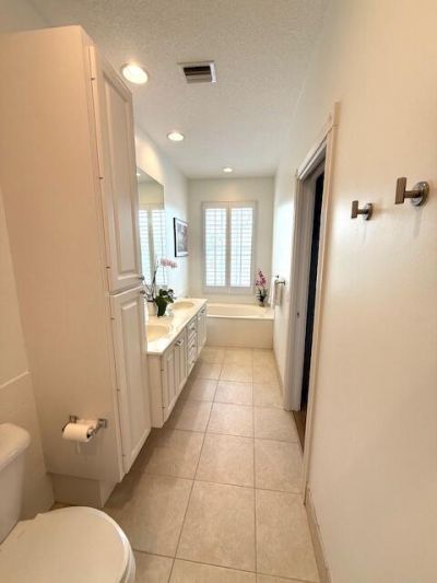 142 Santa Barbara Way, Palm Beach Gardens, FL 33410 Photo