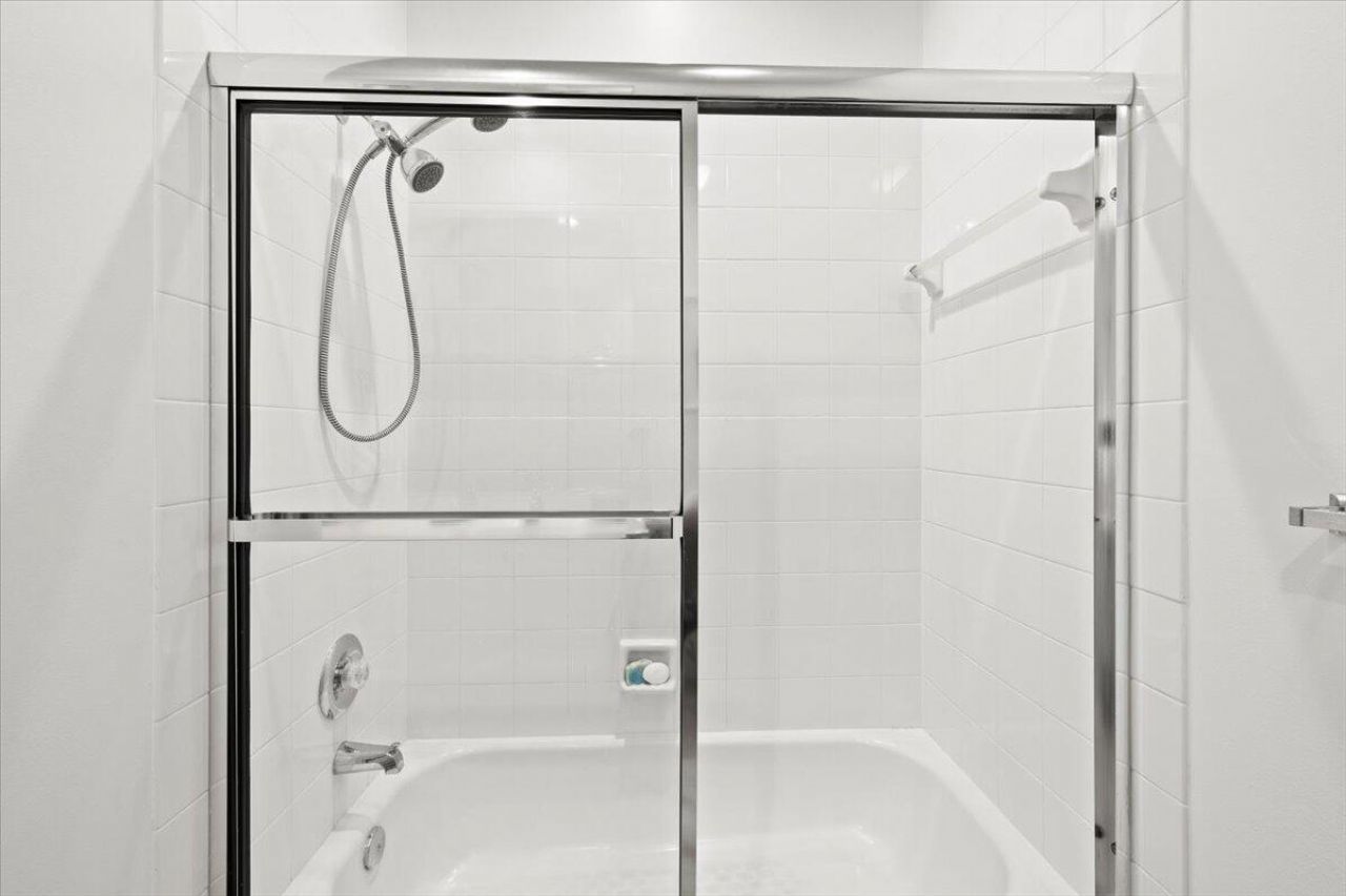 142 Santa Barbara Way, Palm Beach Gardens, FL 33410 Photo