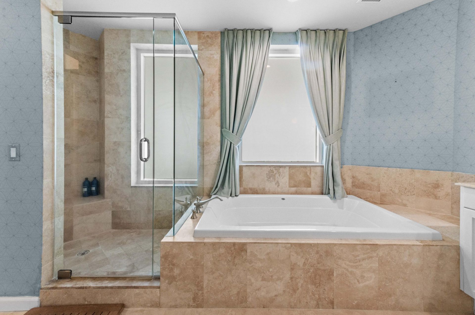 4600 N Ocean Drive, Unit 605, Riviera Beach, FL 33404 Photo