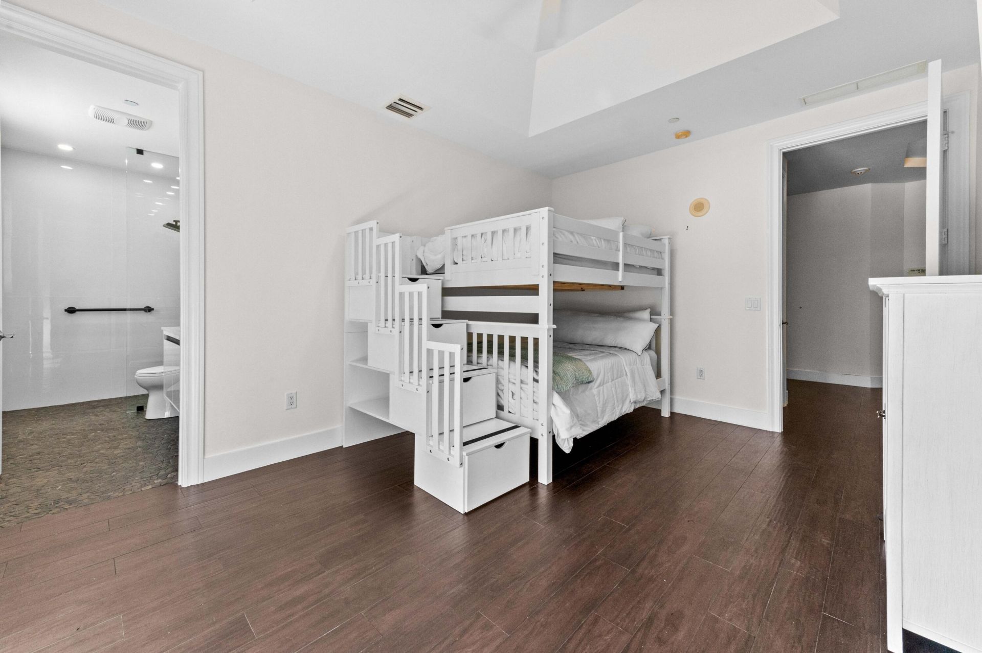 4600 N Ocean Drive, Unit 605, Riviera Beach, FL 33404 Photo