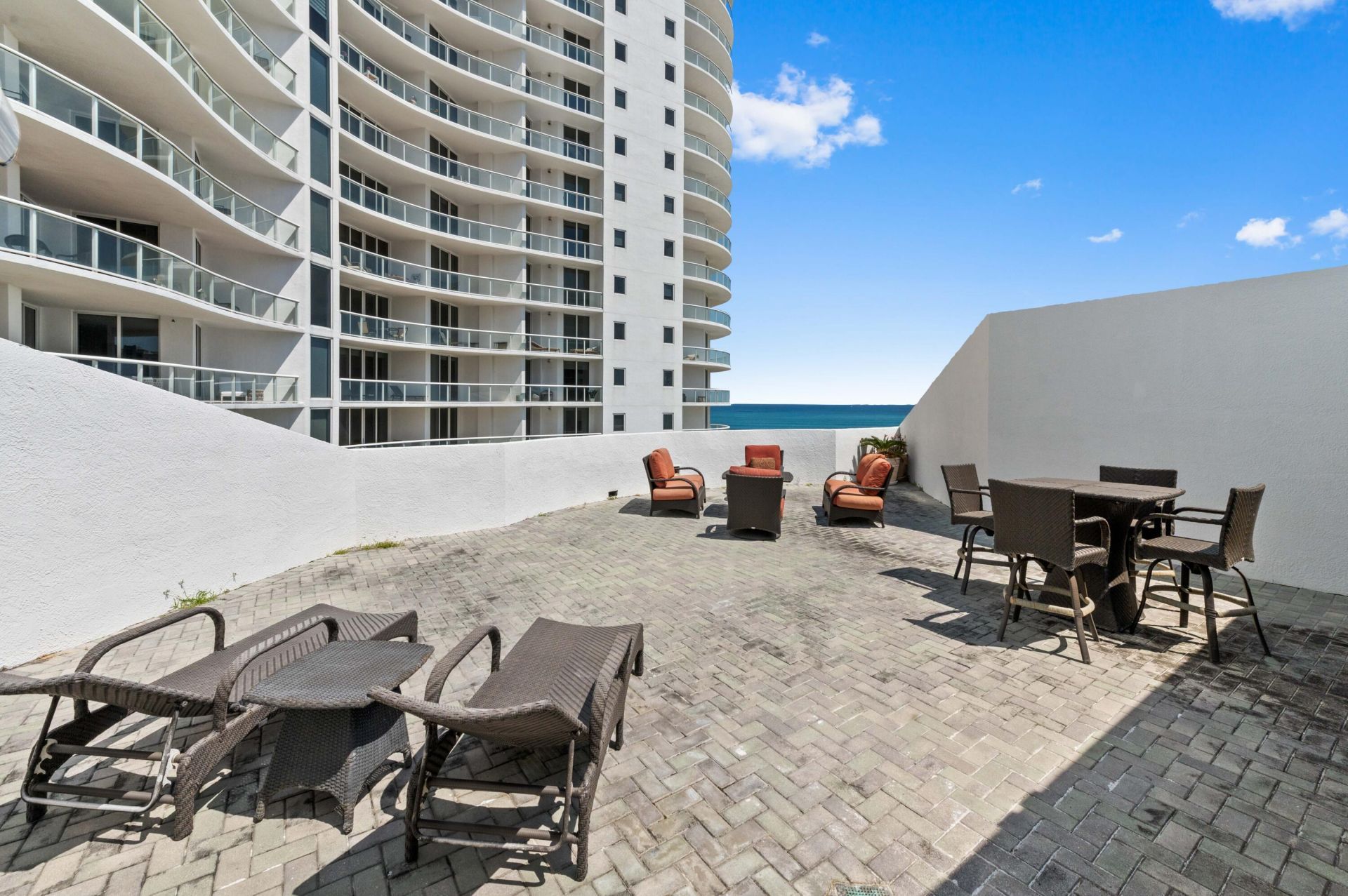 4600 N Ocean Drive, Unit 605, Riviera Beach, FL 33404 Photo