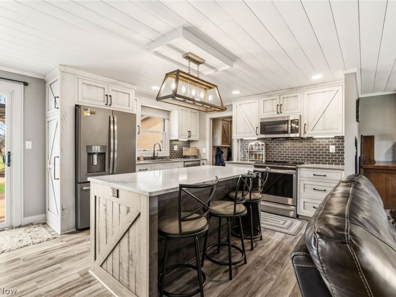 13671 Kent Avenue NE, Hartville, OH 44632 Photo 12